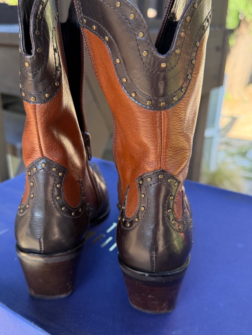 Stuart Weitzman Brown and Black Two-Tone Leather Heeled Boots - Picture 5 of 7